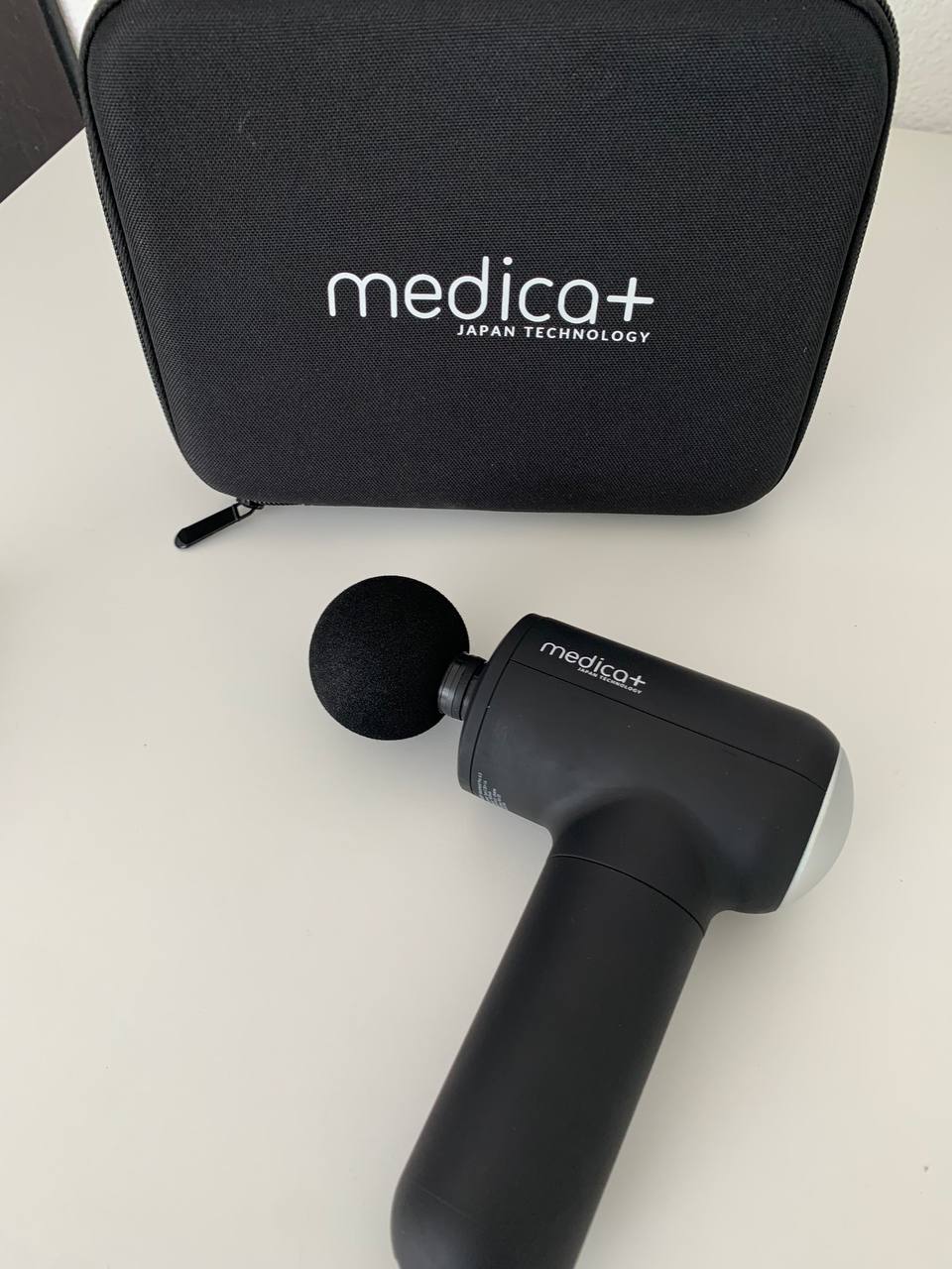 Купити Перкусійний масажер для тіла і м'язів MEDICA+ MassHand Pro